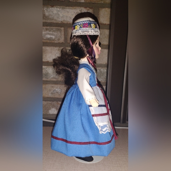 🆕️Effanbee - Wonderful World of Effanbee Dolls - France Doll - 11.5 inches NWT - Picture 3 of 8